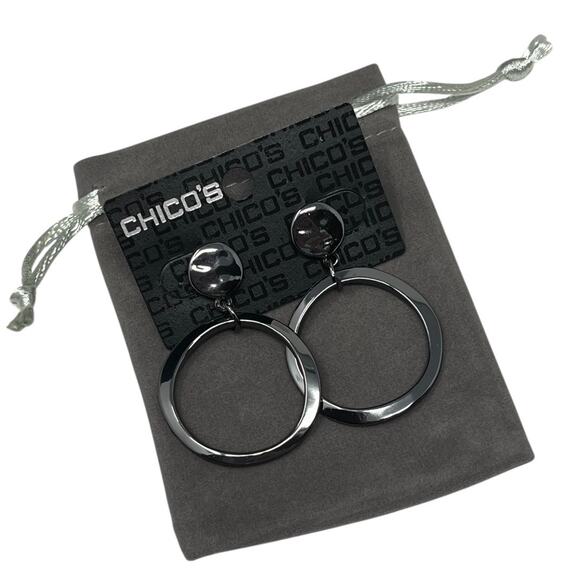 🆕 Chico’s Gunmetal Hoop Earrings – Modern Polished Drop Hoops Hypoallergenic NWT - Picture 3 of 3